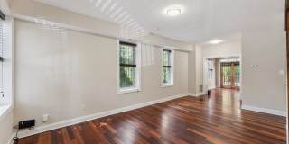 3 Level Semi-Detached Row Home in Columbia Heights Gallery 7