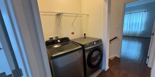 41717 MCMONAGLE SQ Gallery 12