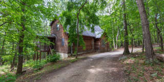 2 Bed, 2 Bath, Single Family Home in Berkeley Springs, WV Gallery 1