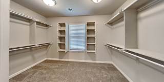 Beautiful 4 Bedroom 2 Bathroom Corner Lot Home in Yukon Schools Gallery 13