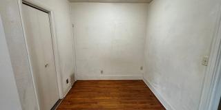 1 or 2 Bedroom, 1-Bathroom Duplex with central heat and air Gallery 8