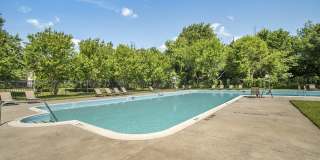 THE MANOR/THE MANOR EAST APARTMENTS Gallery 2