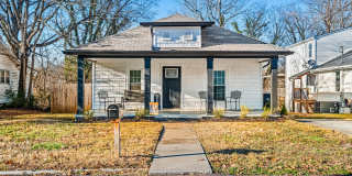 Charming 2-Bed, 2-Bath South Knoxville Home with Amazing Fenced Backyard & Outdoor Space Gallery 1