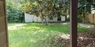 7 Mindoro Cir Pensacola, fl | MOVE IN SPECIAL: HALF OFF first full month of rent!!! Gallery 14