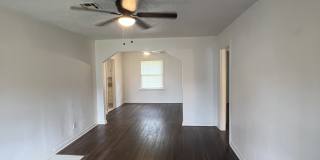 729 East Eubanks Street Gallery 1