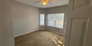 1384 EAGLE CROSSING Drive Gallery 31