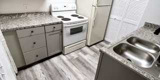 ** FOR SALE w/ FRI Agent ** TW4013 Gallery 7