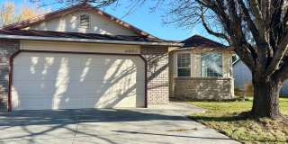 4650 Date Palm | Natural Lighting Galore, Vaulted Ceilings, Fireplace! Gallery 1