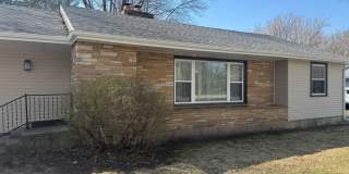 5253 Harlem Road Gallery 1