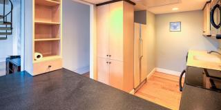 2400 BAYNARD Boulevard Gallery 5