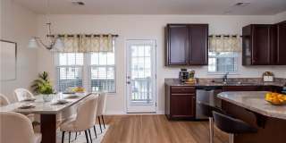 1719 St Johns Ln Gallery 17