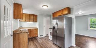 607 Hartford Road Gallery 3