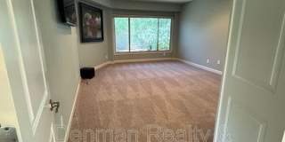 8100 E. Camelback Rd. Gallery 15