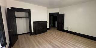 Beautiful 3 Bedroom, 2 Bathroom Home with Private Drive and Large Yard! Gallery 16