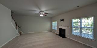 Stunning 7 Bedroom House with a Loft and Updated Kitchen in Harrisburg Gallery 9