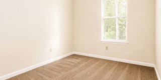 Comfortable Living in the Heart of Stockbridge Gallery 20