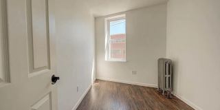 72-47 Metropolitan Avenue unit: 2F Gallery 12