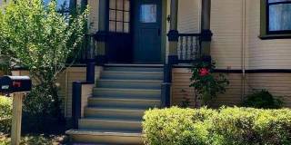 Charming Vintage Home Steps from Downtown Santa Cruz Gallery 1