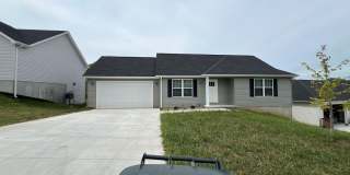 Newer Home in Lake Labadie Subdivision Gallery 1