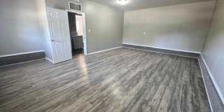 Charming 4 Bedroom Home Near Tinker AFB Gallery 21