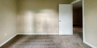Coming Soon! Cozy 2 Bed / 1 Bath Home — Pet Friendly! Gallery 21