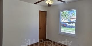 1121 Luther East Gallery 21