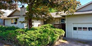 Charming 2-bedroom, 1-bath duplex in Springfield, OR Charming 2-bedroom, 1-bath duplex in Springfield, OR Gallery 1