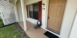 2/1.5 Townhome in Port Orange Gallery 3