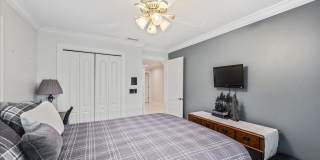1654 Farmington Circle Gallery 23