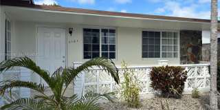 3121 SW 2nd St Gallery 1