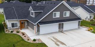 The Earl Twin Homes Gallery 1