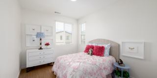 Glen at Fontana Gallery 25