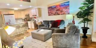 Spacious 2BR/2BA Condo with Garden View – Steps from the Ocean Gallery 38