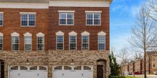 42258 CASTLE RIDGE Square Gallery 1