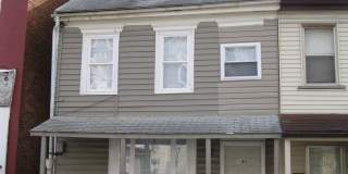 3 Bedroom House with Yard-York City SD 3 Bedroom House with Yard-York City SD Gallery 1