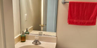 1607 SENECA Avenue Gallery 33