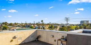 Beautiful three story live/work townhome in Westside Costa Mesa! Gallery 36