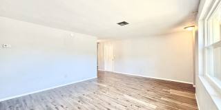 1501 South Hillcrest Avenue Gallery 17