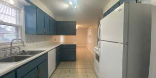 Audubon-Downriver Neighborhood 3+ bedroom, 1 bath corner lot with large, fenced yard Audubon-Downriver Neighborhood 3+ bedroom, 1 bath corner lot with large, fenced yard Gallery 8