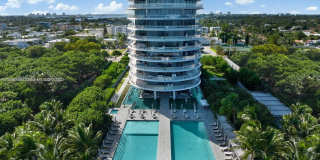 8701 Collins Ave Gallery 21