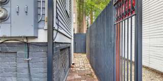 902 Barnard Street Gallery 4