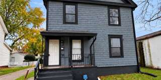 2/3 Bedroom Upstairs Duplex Gallery 1