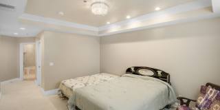 850 N Croft Ave unit: 203 Gallery 18