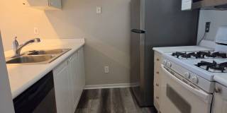 2 Bedroom Condo in Canal Gallery 8