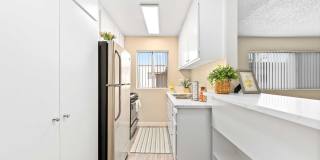 Summerview Beach Resort Luxury Apartments Gallery 45