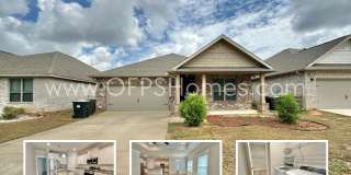 Pensacola 4/2 AVAILABLE NOW Gallery 1