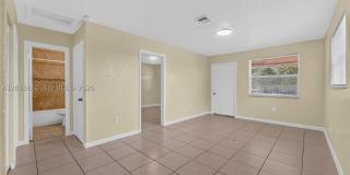 1101 W Prospect Rd Gallery 9