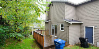 8bed, 4 BA House, Close to University Village!! Gallery 19