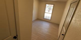 1923 W Poplar (134 Albert St. A) 1923 W Poplar (134 Albert St. A) Gallery 6