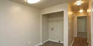 733 West Gallery 26